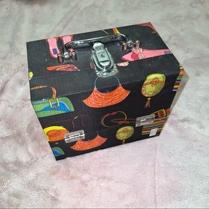 Makeup Organizing Box like new - beauty skincare women’s girl’s junior’s